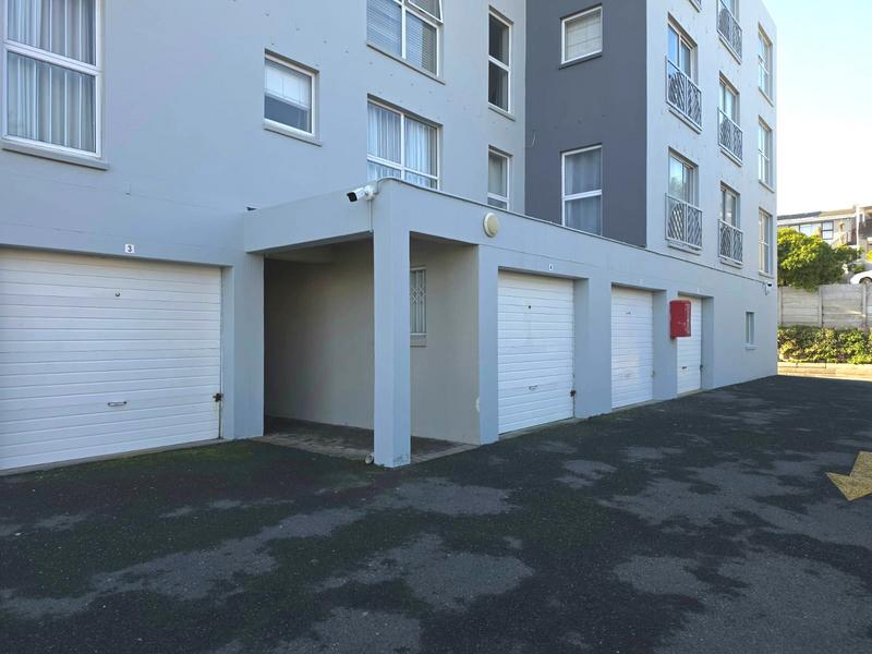 2 Bedroom Property for Sale in Beachfront Western Cape